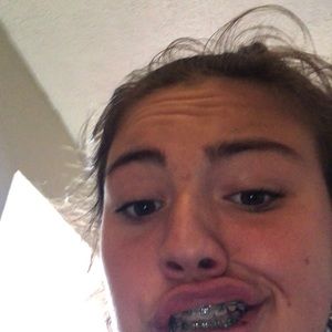 Meet your Posher, Gabi